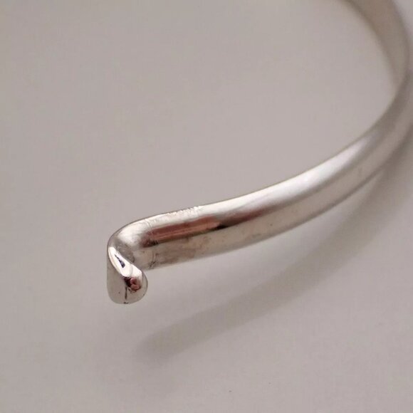 CHANEL CC Logo Mirror Bangle Bracelet 03C Silver France Accessory - Picture 15 of 16